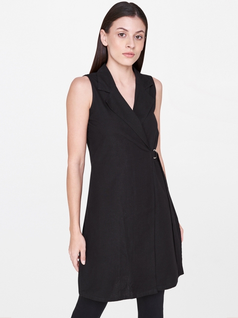 

AND Black Solid Tie-Up Tunic