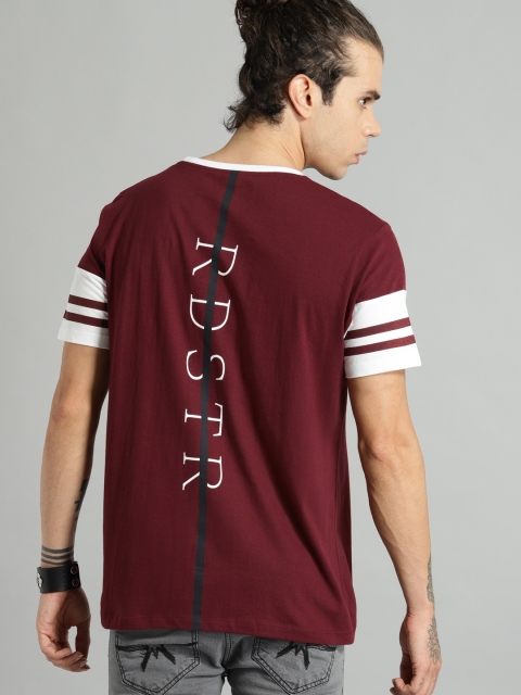 

The Roadster Lifestyle Co Men Maroon Back Printed Round Neck Pure Cotton T-shirt