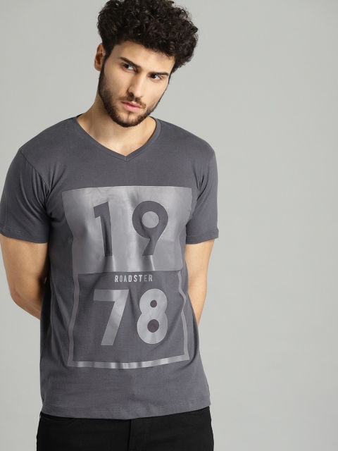 

The Roadster Lifestyle Co Men Charcoal Grey Printed Round Neck Pure Cotton T-shirt
