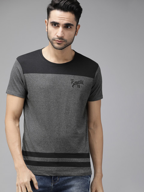 

The Roadster Lifestyle Co Men Grey Colourblocked Round Neck T-shirt