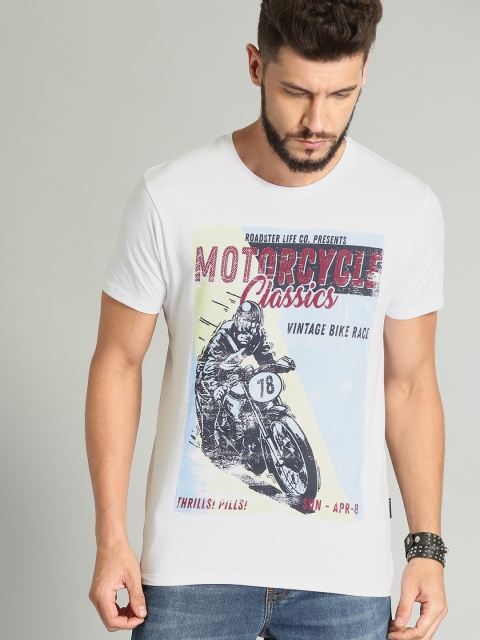 

The Roadster Lifestyle Co Men White Printed Retro Vintage Round Neck Pure Cotton T-shirt