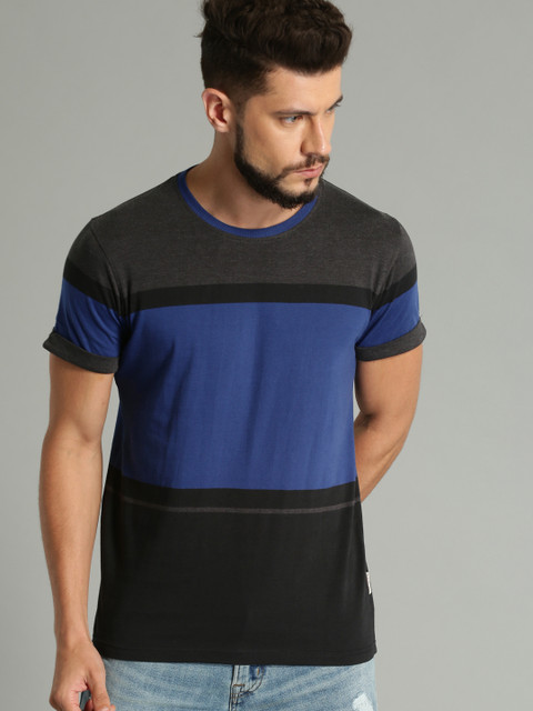 

Roadster Men Charcoal Grey & Blue Colourblocked Round Neck T-shirt, Grey melange