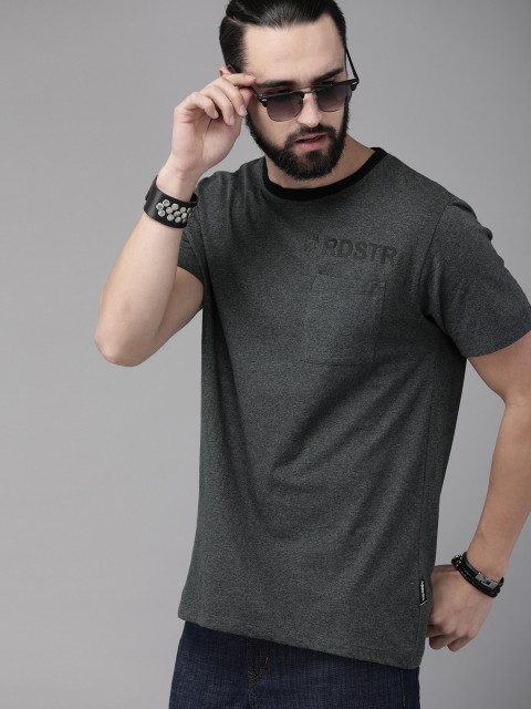 

Roadster Men Charcoal GreySolid Round Neck T-shirt