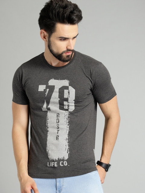 

The Roadster Lifestyle Co Men Charcoal Grey Varsity Printed Round Neck Pure Cotton T-shirt