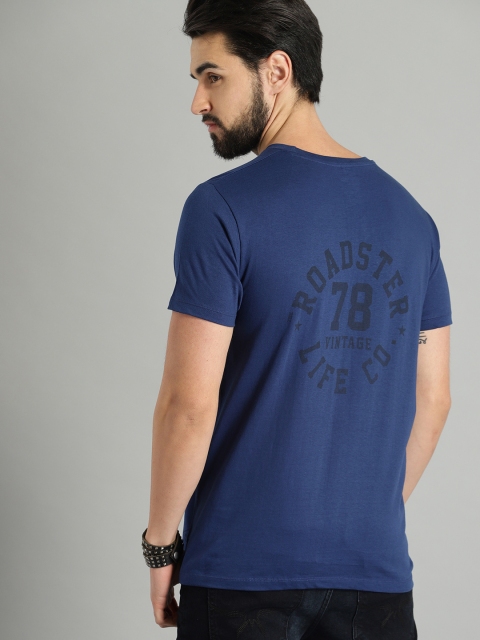 

Roadster Men Navy Blue Printed Round Neck T-shirt