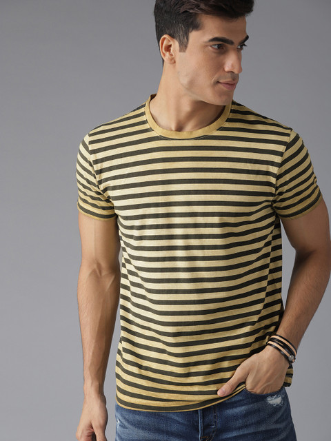 

The Roadster Lifestyle Co Men Beige & Black Striped Round Neck T-shirt