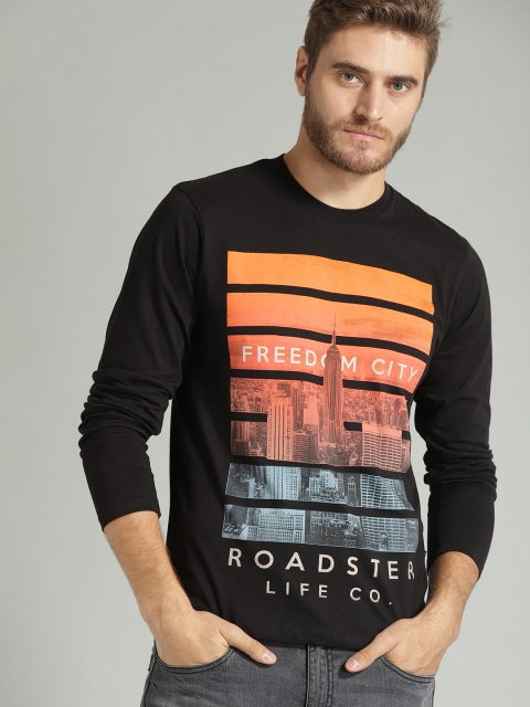 

Roadster Men Black Printed Round Neck T-shirt