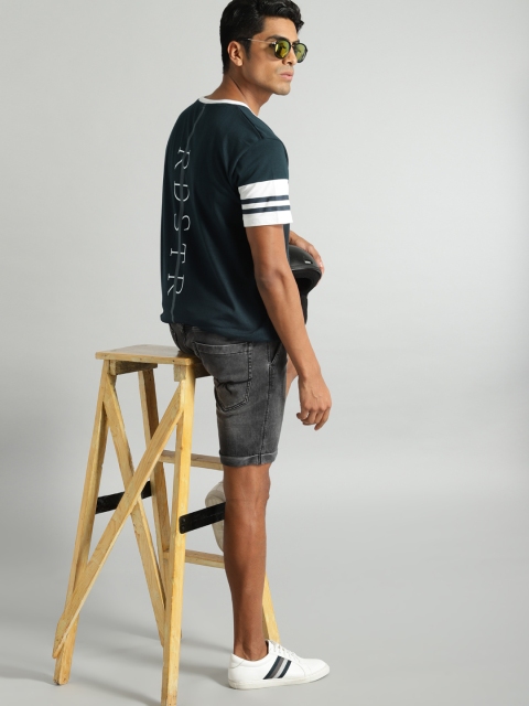 

Roadster Men Navy Blue Back Printed Round Neck T-shirt