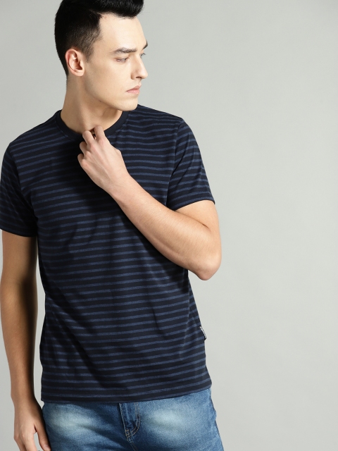 

Roadster Men Navy Blue Striped Round Neck T-shirt