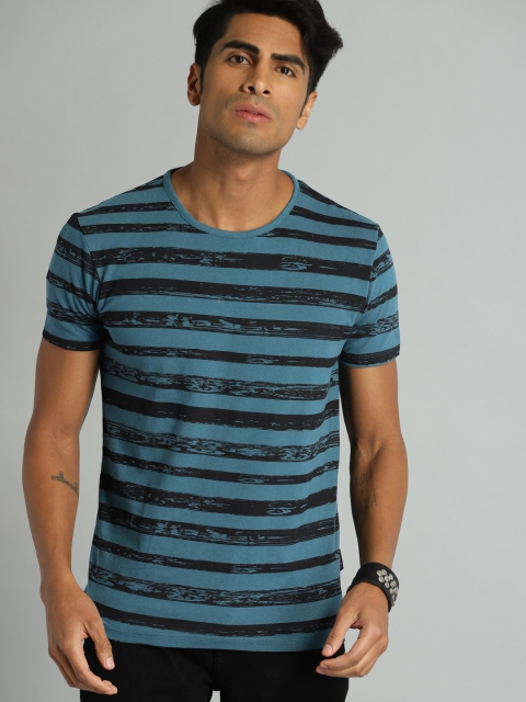 

Roadster Men Blue & Black Striped Round Neck T-shirt
