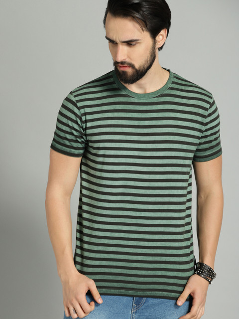 

Roadster Men Green & Black Striped Round Neck T-shirt