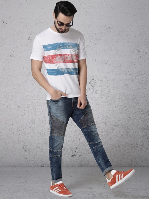 

Ecko Unltd Men White & Blue Striped Round Neck T-shirt