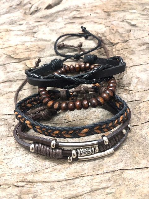 

UNKNOWN by Ayesha Men Set of 4 Bracelet, Brown