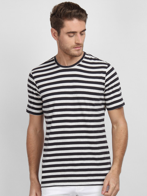 

LA LOFT Men Off-White Striped Round Neck T-shirt