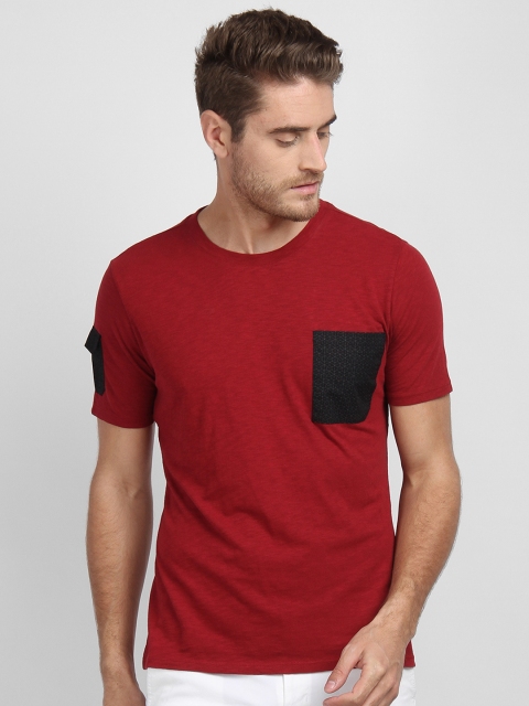 

LA LOFT Men Maroon Solid Round Neck T-shirt