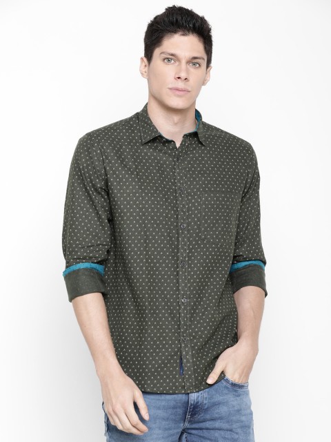 

CAVALLO by Linen Club Men Green Regular Fit Printed Casual Shirt