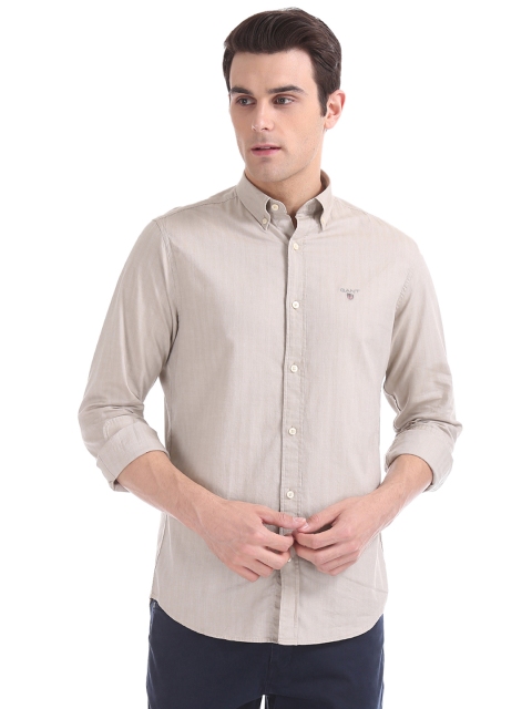 

GANT Men Beige Regular Fit Solid Casual Shirt