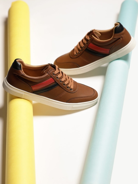 

LOCOMOTIVE Men Brown Sneakers