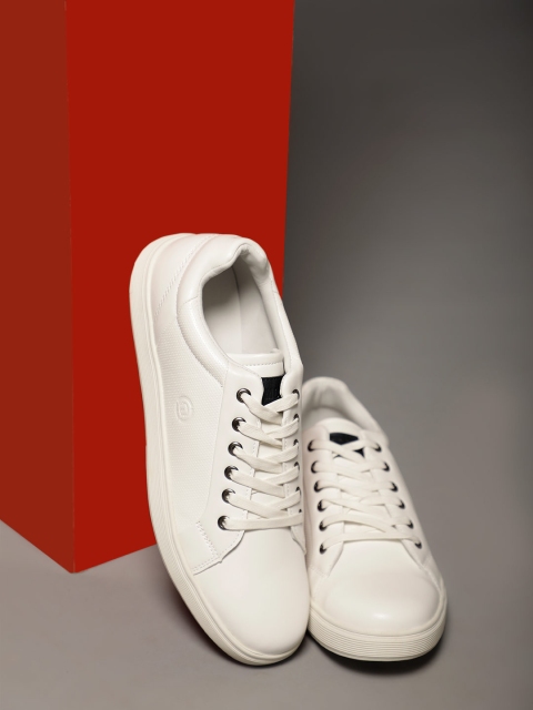 

LOCOMOTIVE Men White Sneakers