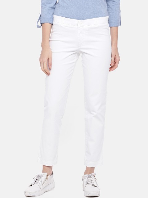 

Cottonworld Women White Regular Fit Solid Regular Trousers