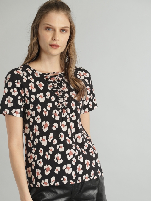 

Roadster Women Black & Off-White Printed Top
