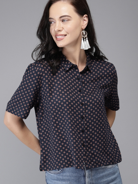 

HERE&NOW Women Navy Blue & Red Regular Fit Printed Casual Shirt