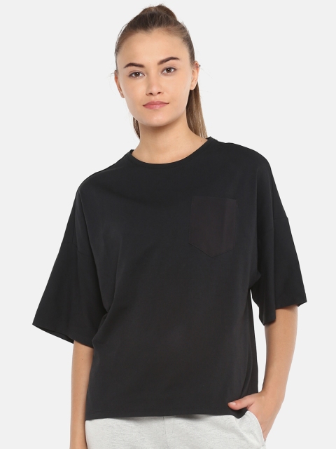 

Reebok Women Black Solid Training Supply Pocket T-Shirt