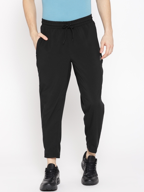 

Reebok Men Black Solid Workout Woven Cropped Training Track Pants