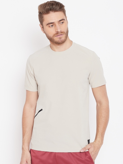 

Reebok Men Beige Solid Training Supply Woven T-Shirt