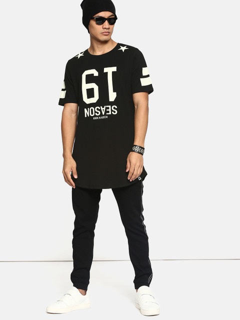 

Kook N Keech Men Black Printed Round Neck Longline T-shirt