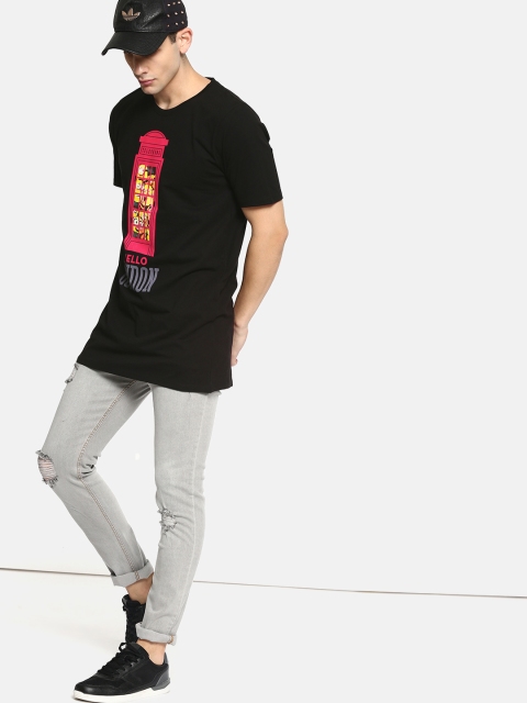 

Minions by Kook N Keech Men Black Printed Round Neck Longline T-shirt