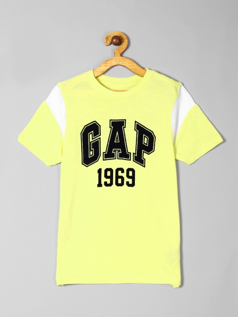 

GAP Boys Yellow & Black Pure Cotton Printed Round Neck T-shirt