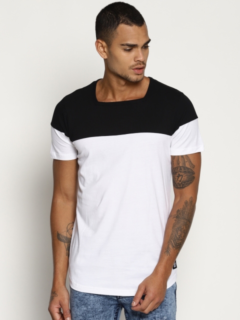 

KULTPRIT Men White & Black Colourblocked Round Neck T-shirt