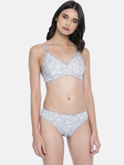 

Lady Love Women Grey & White Printed Lingerie Set LLSET5076