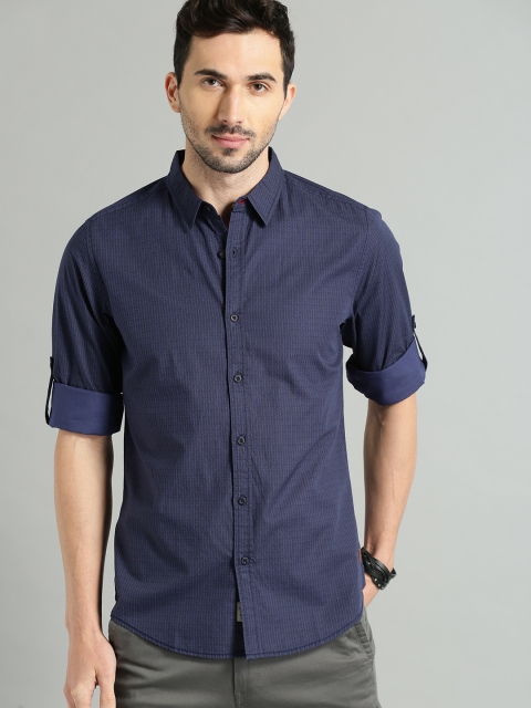 

Roadster Men Navy Blue & Black Regular Fit Printed Casual Shirt