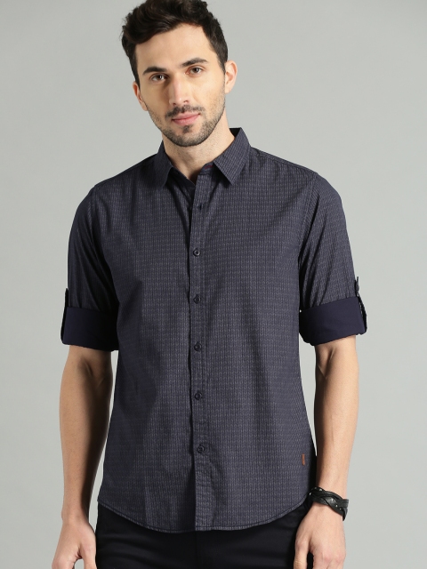 

Roadster Men Navy Blue & Grey Regular Fit Printed Casual Shirt