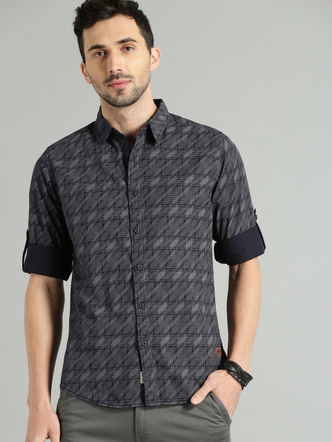 

The Roadster Lifestyle Co Men Navy Blue & Grey Regular Fit Printed Casual Shirt