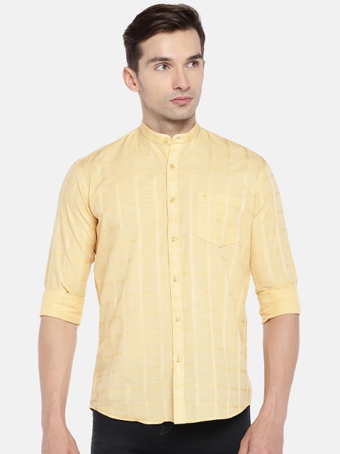 

Easies Men Yellow Slim Fit Self Design Casual Shirt