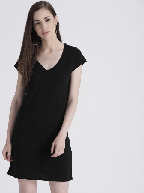 

GAP Women V-Neck Softspun Pocket T-Shirt Dress, Black