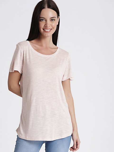 

GAP Women's Beige Short Sleeve Crewneck T-Shirt