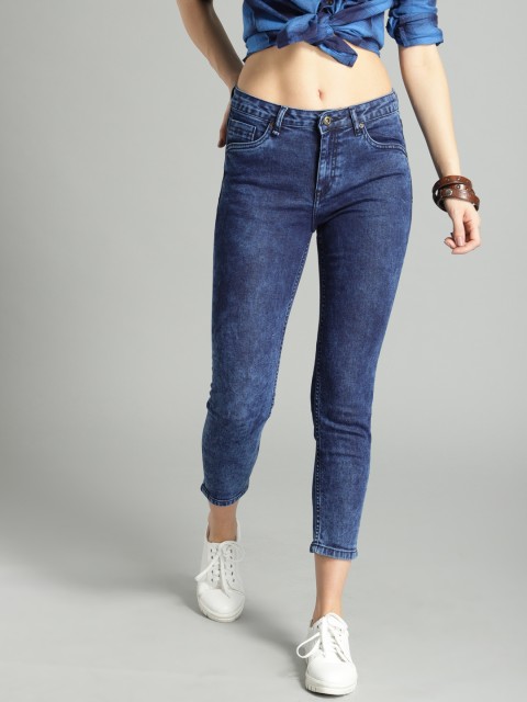 

Roadster Women Blue Acid Wash Crop Skinny Fit Mid-Rise Clean Look Stretchable Jeans