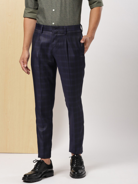 

INVICTUS Men Black & Blue Slim Fit Checked Regular Trousers