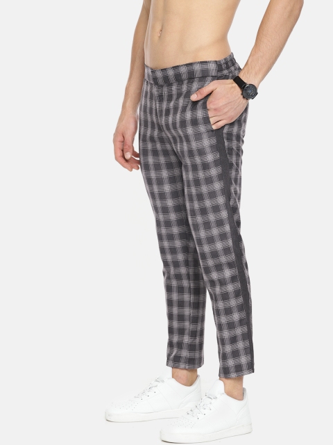 

INVICTUS Men Charcoal Grey & White Slim Fit Checked Trousers