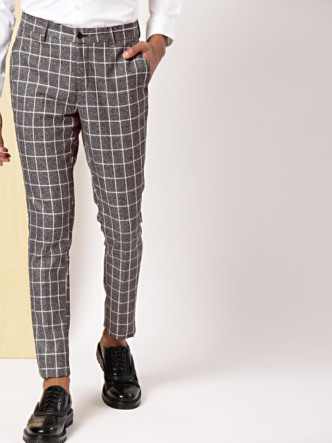 

INVICTUS Men Black & White Slim Fit Checked Regular Trousers