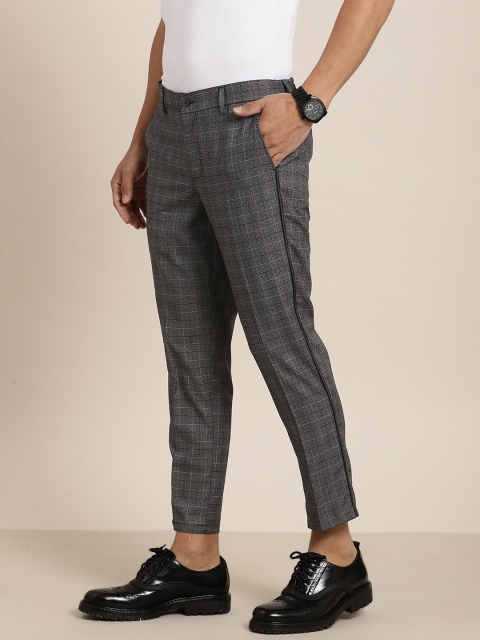 

INVICTUS Men Black Slim Fit Checked Regular Smart Casual Cropped Trousers
