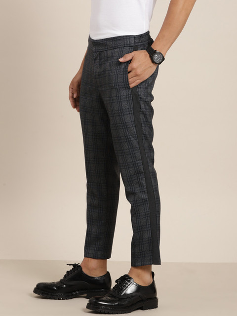 

INVICTUS Men Charcoal & Navy Blue Slim Fit Checked Regular Trousers