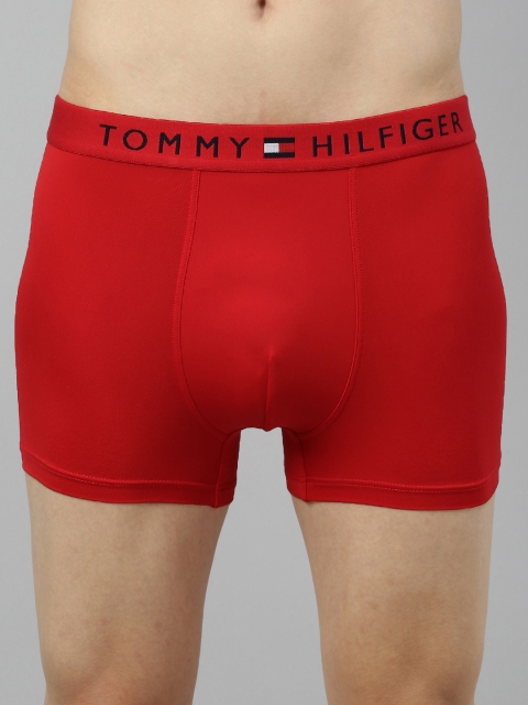 

Tommy Hilfiger Men Red Solid Trunks A8AB4123