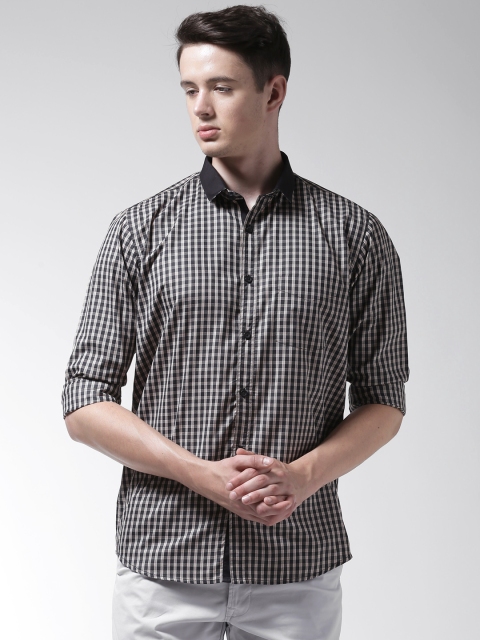

Richlook Men Black & White Slim Fit Checked Casual Shirt