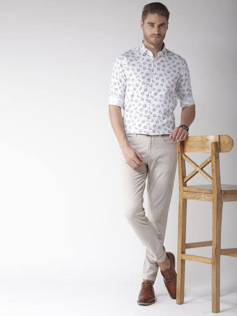 

Richlook Men White & Blue Regular Fit Printed Smart Casual Shirt