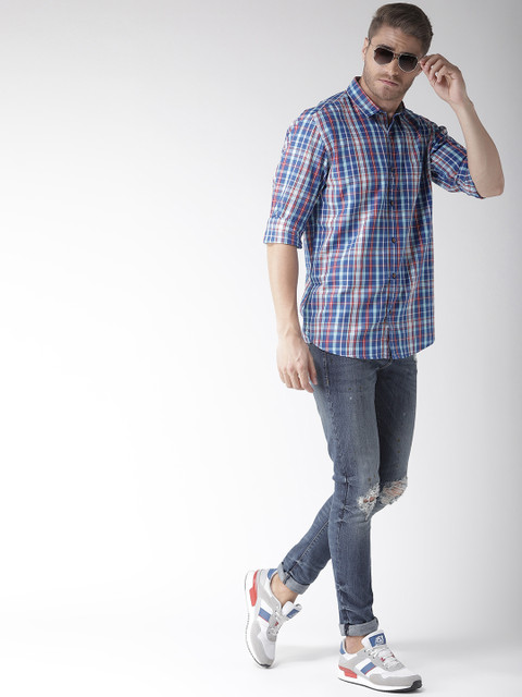 

Richlook Men Blue & Red Slim Fit Checked Casual Shirt